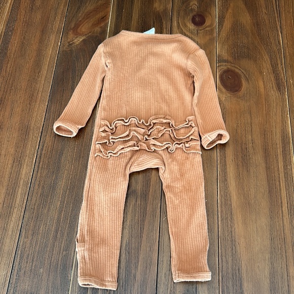 Spearmint Love Romper Ruffle Butt Baby 6-12 Months Girl - Picture 3 of 4